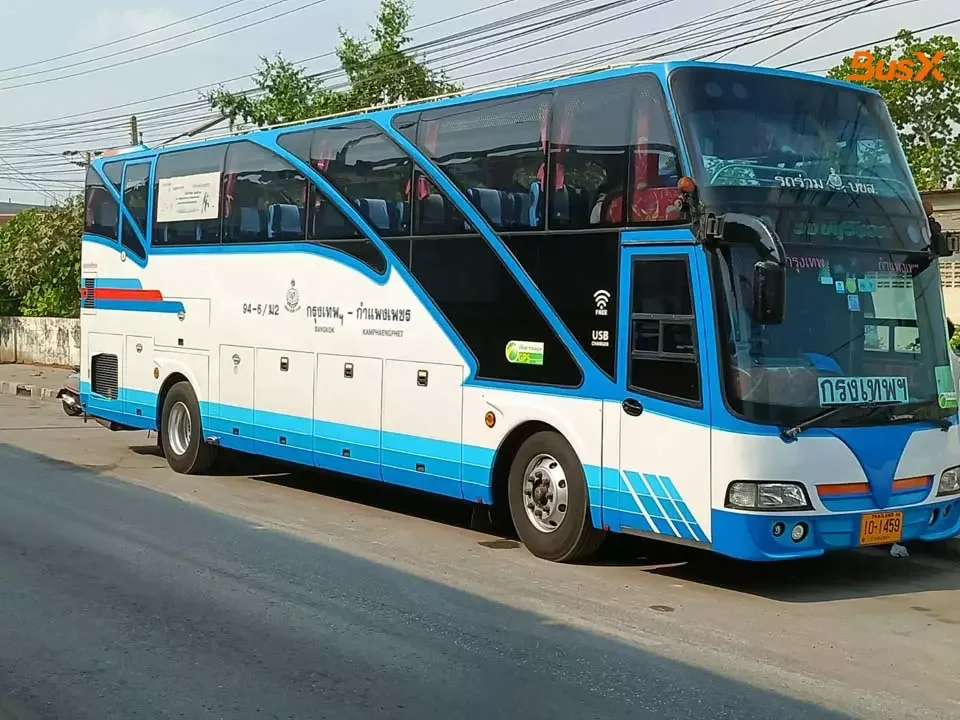 ภาพตัวอย่างรถของกำแพงเพชร ทัวร์